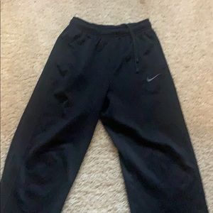 Nike therma fit sweatpants